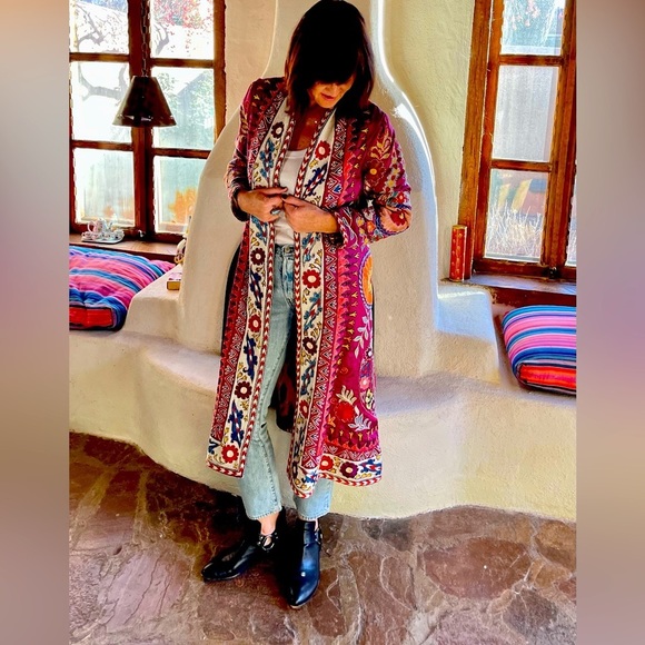 Reversal duster from Afghanistan with the initials or N. R. made from silk Ikat - Picture 2 of 16